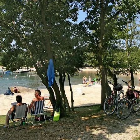 Appartement Mit Garten By Interhome